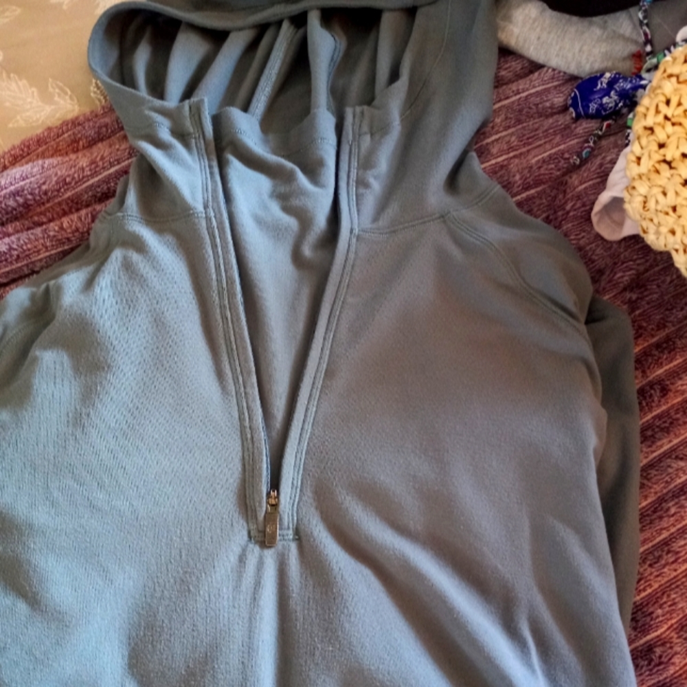 Lululemon hooded half zipper sweatshirt